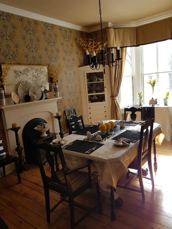 פרדריקטון Quartermain House Bed & Breakfast מראה חיצוני תמונה